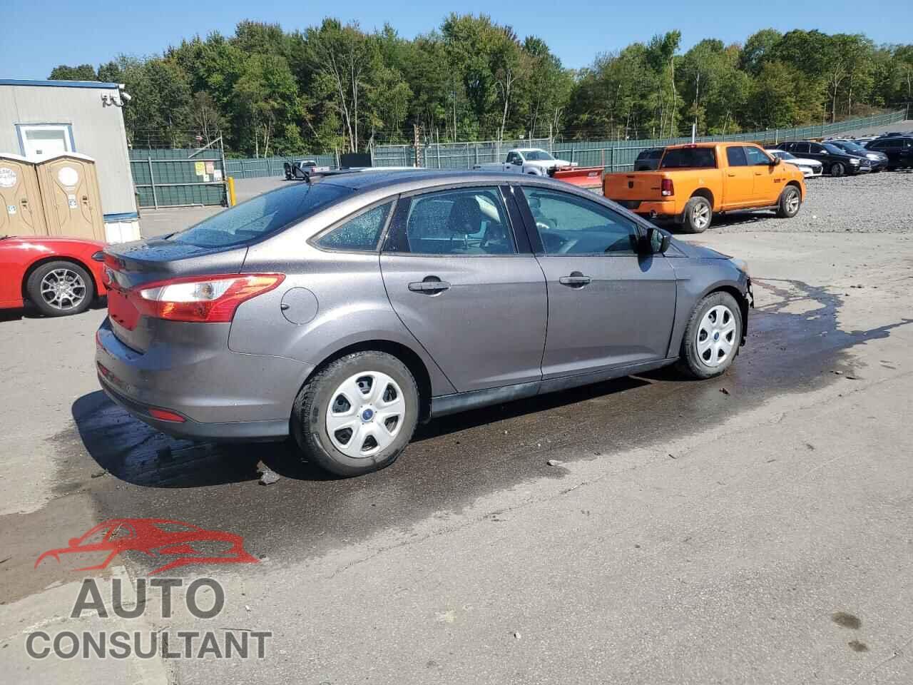 FORD FOCUS 2014 - 1FADP3E29EL262409