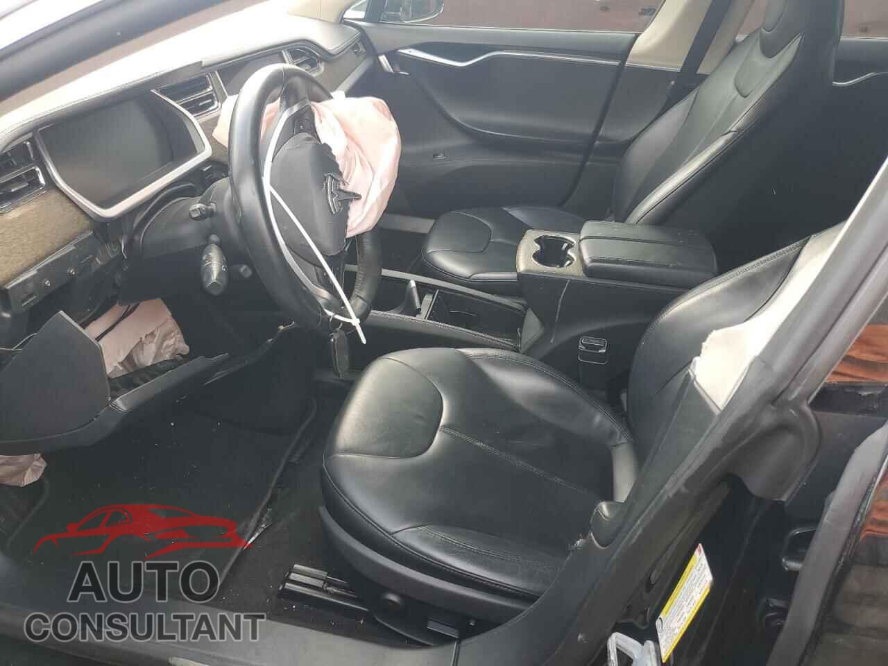 TESLA MODEL S 2013 - 5YJSA1DN0DFP04207