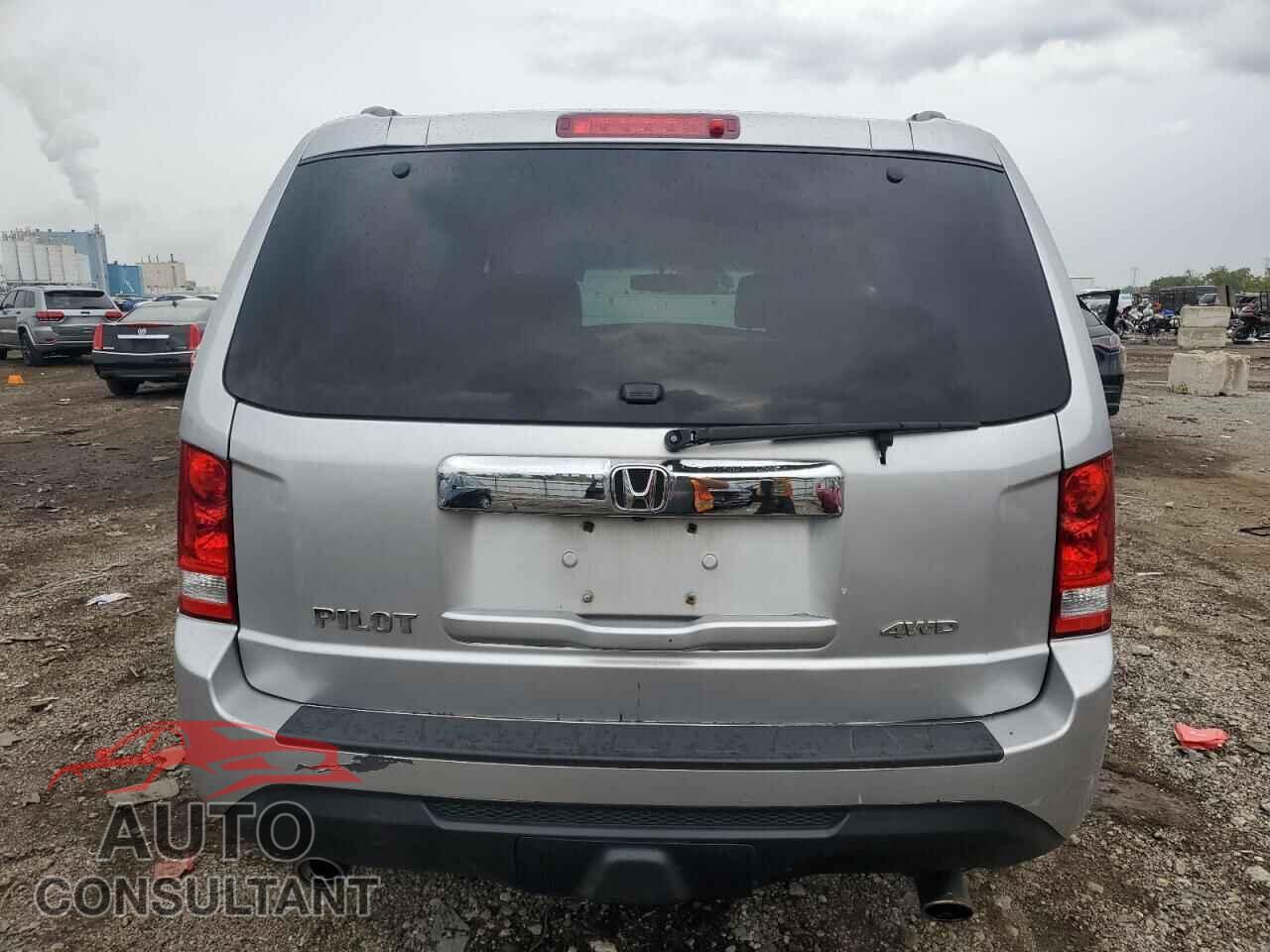 HONDA PILOT 2013 - 5FNYF4H55DB072635