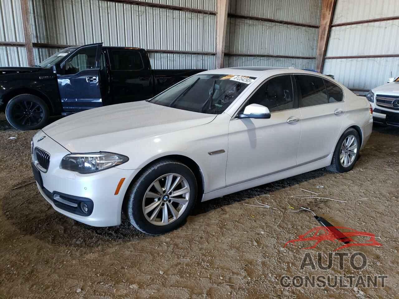 BMW 5 SERIES 2015 - WBA5A5C54FD513628