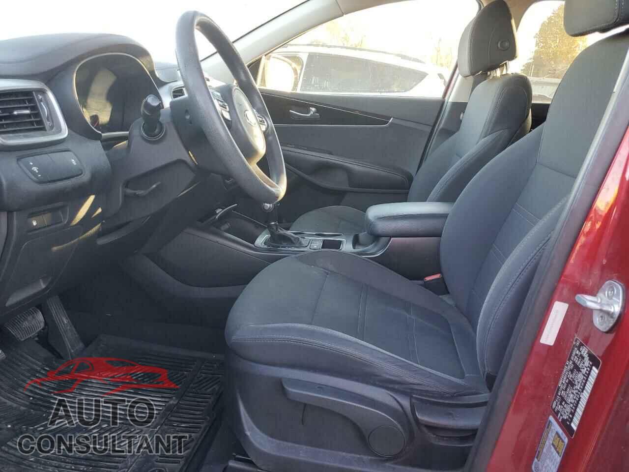 KIA SORENTO 2017 - 5XYPGDA59HG314876