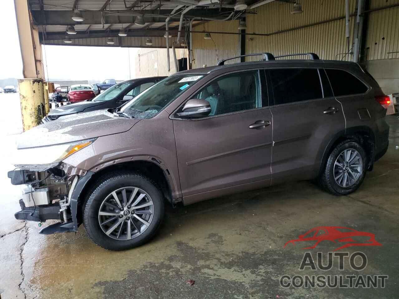 TOYOTA HIGHLANDER 2017 - 5TDJZRFH0HS364519