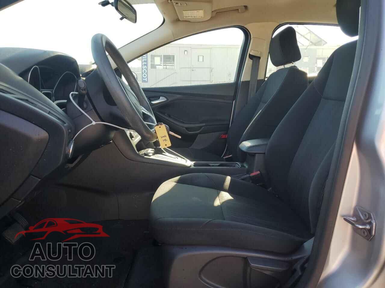 FORD FOCUS 2015 - 1FADP3F21FL343016