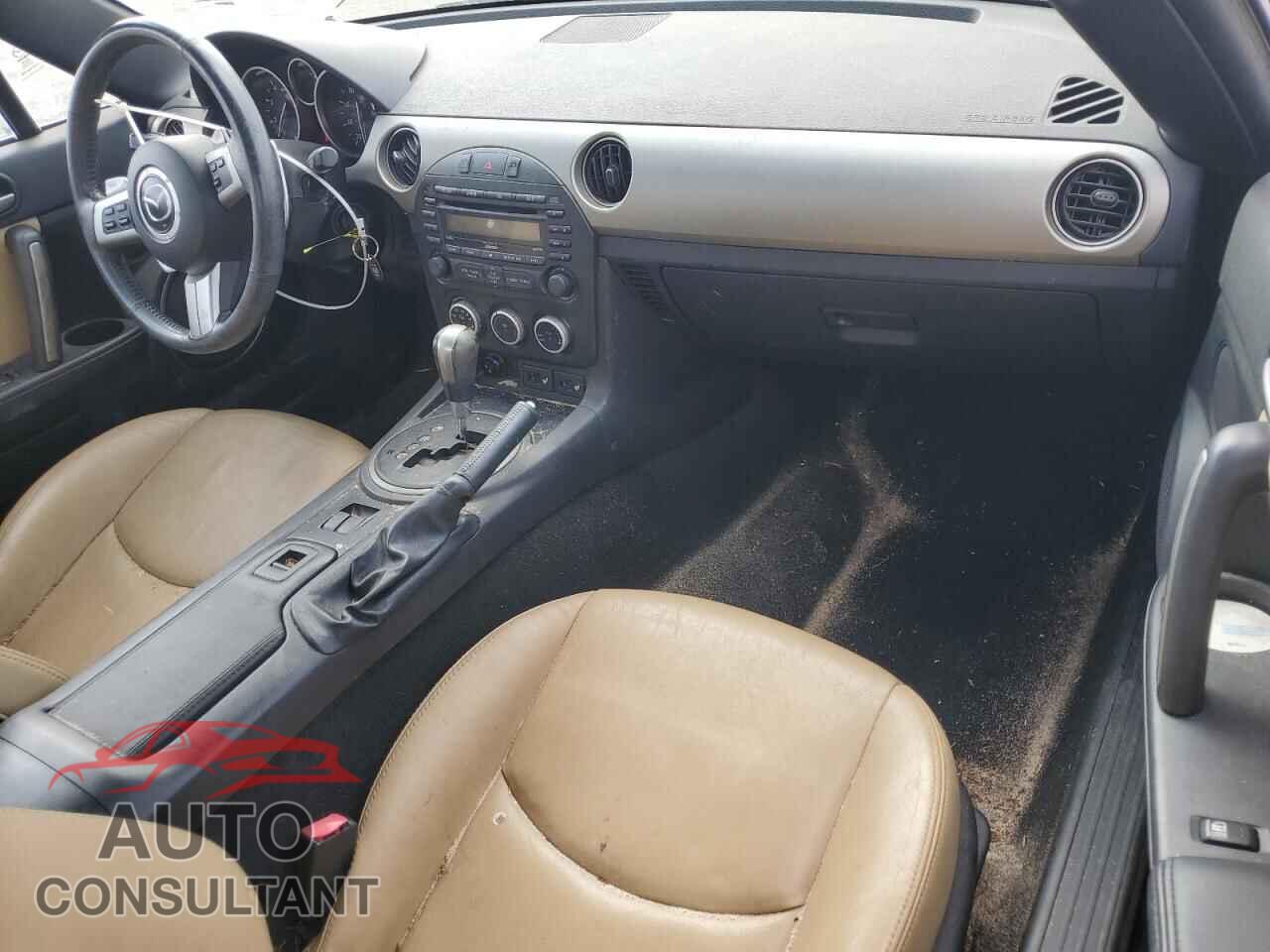 MAZDA MX5 2011 - JM1NC2PF5B0215198