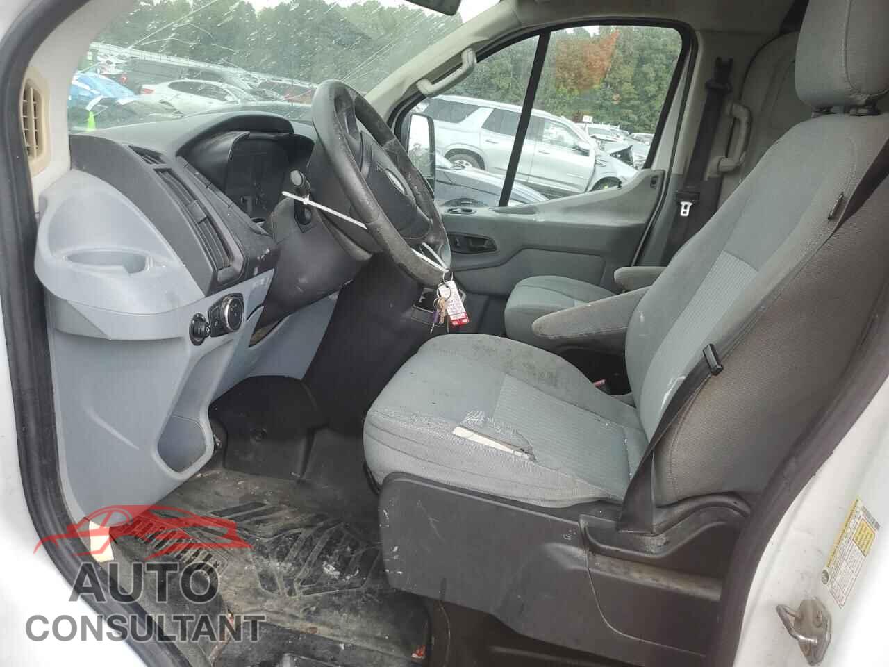 FORD TRANSIT 2015 - 1FTYR2ZM5FKA24740