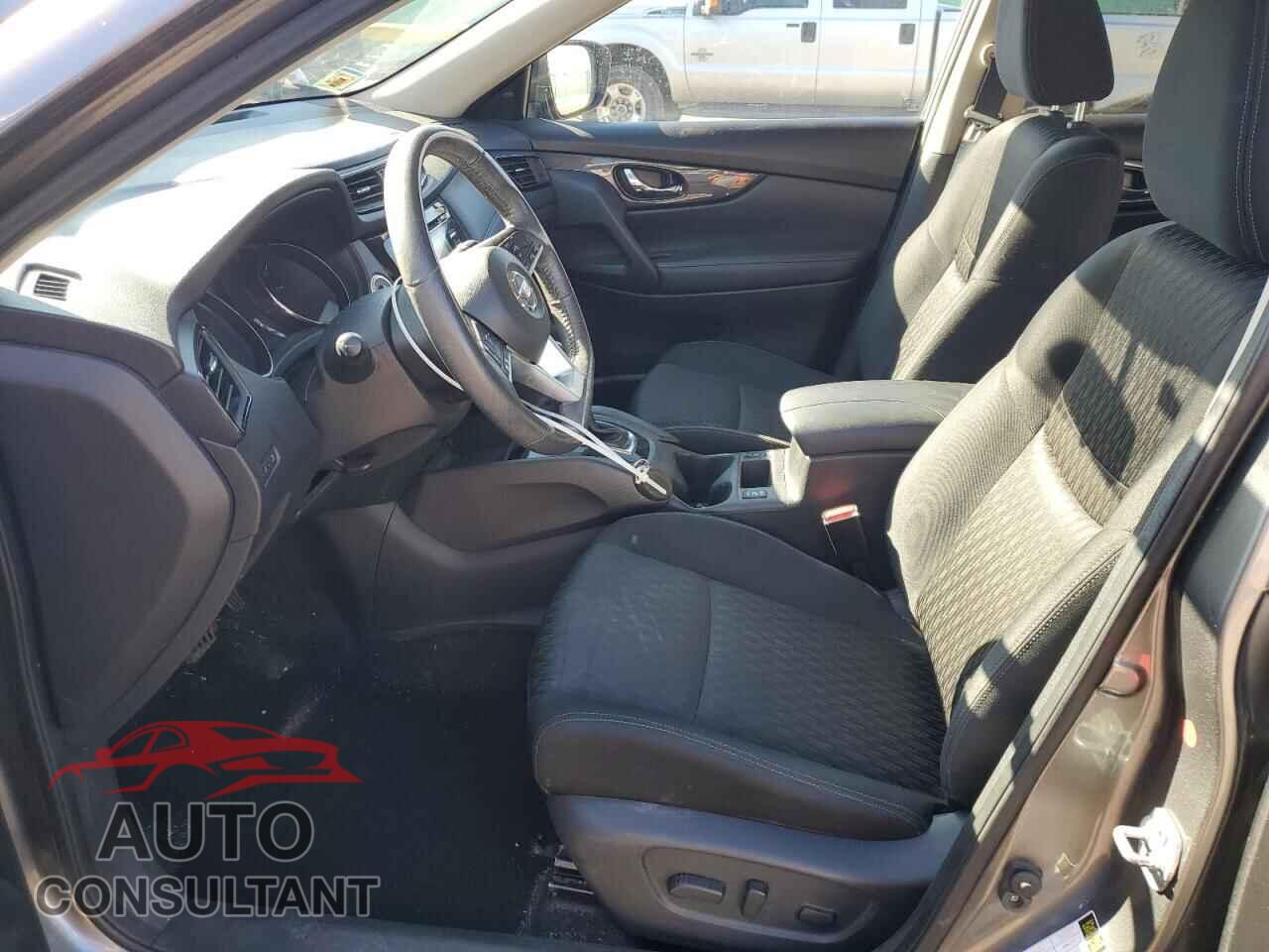 NISSAN ROGUE 2017 - KNMAT2MV7HP583263