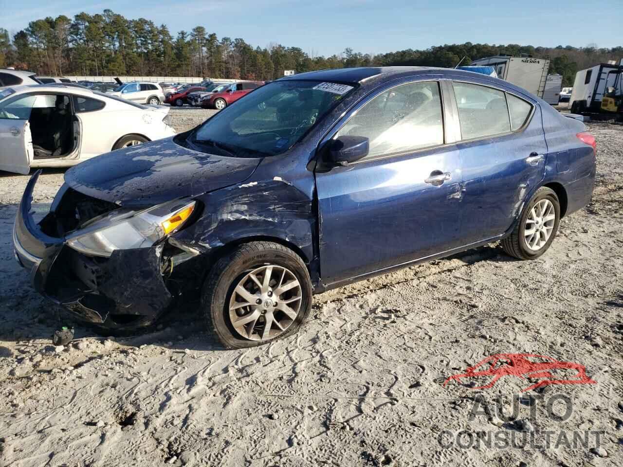 NISSAN VERSA 2018 - 3N1CN7AP3JL878189