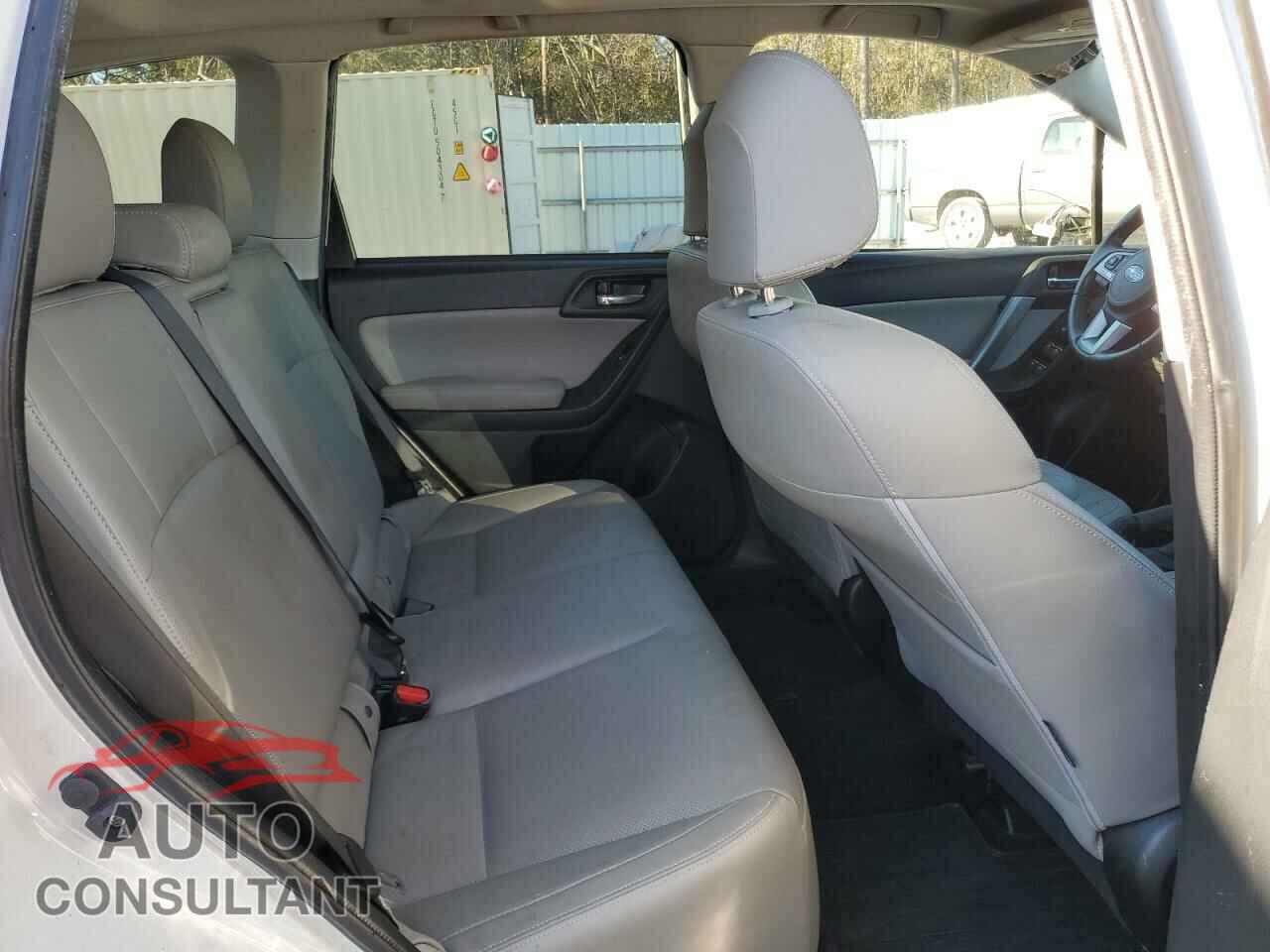 SUBARU FORESTER 2017 - JF2SJAJC0HH401034