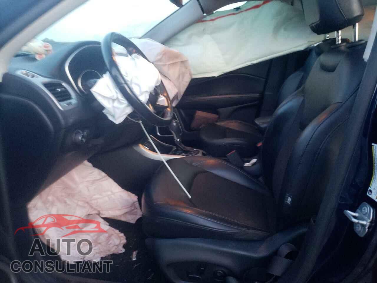 JEEP COMPASS 2018 - 3C4NJCBB1JT266621