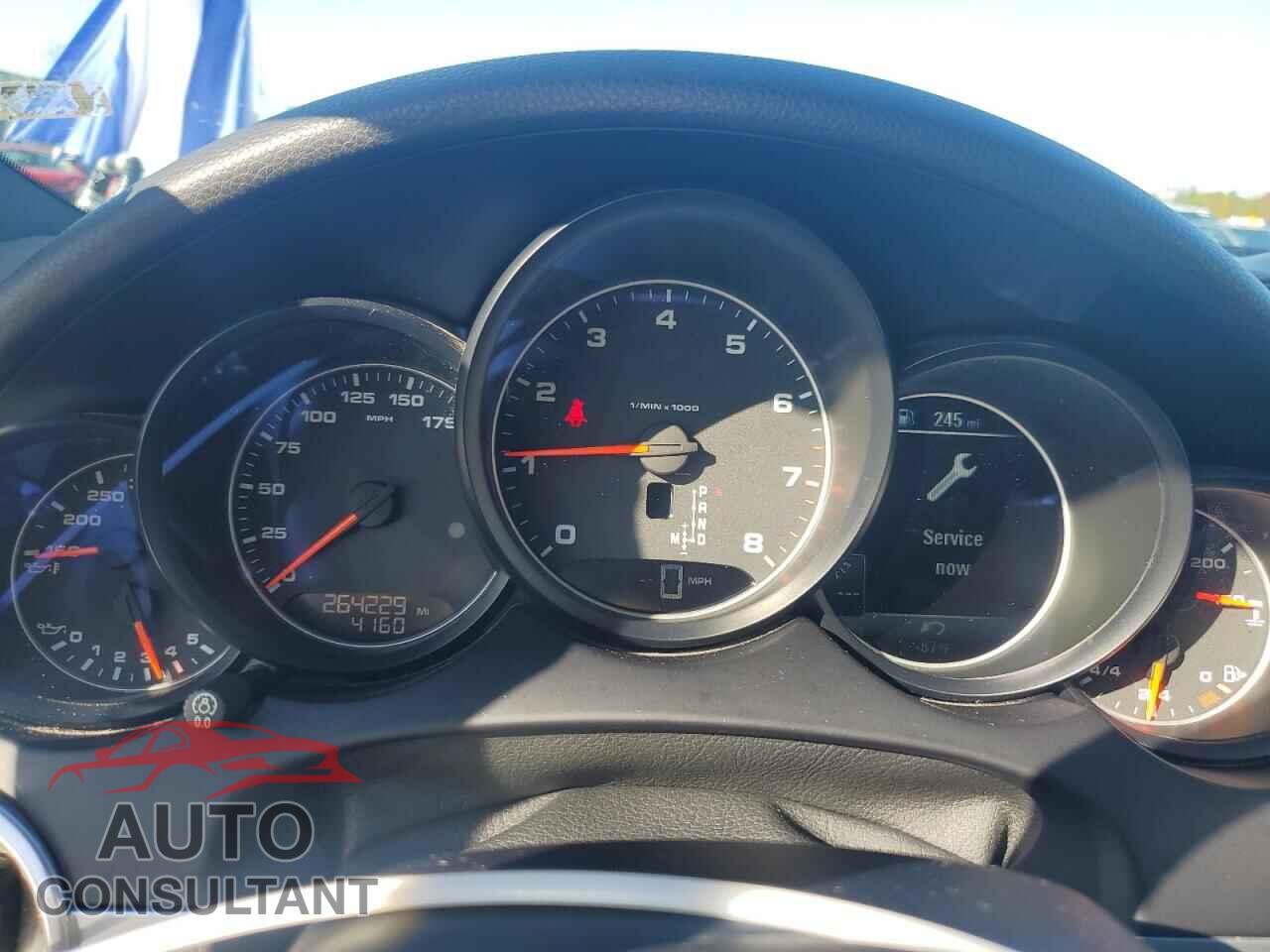 PORSCHE CAYENNE 2017 - WP1AA2A26HKA81100