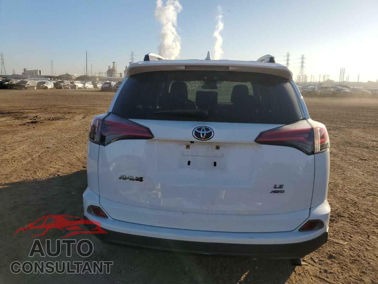 TOYOTA RAV4 2017 - JTMBFREV3HD204442
