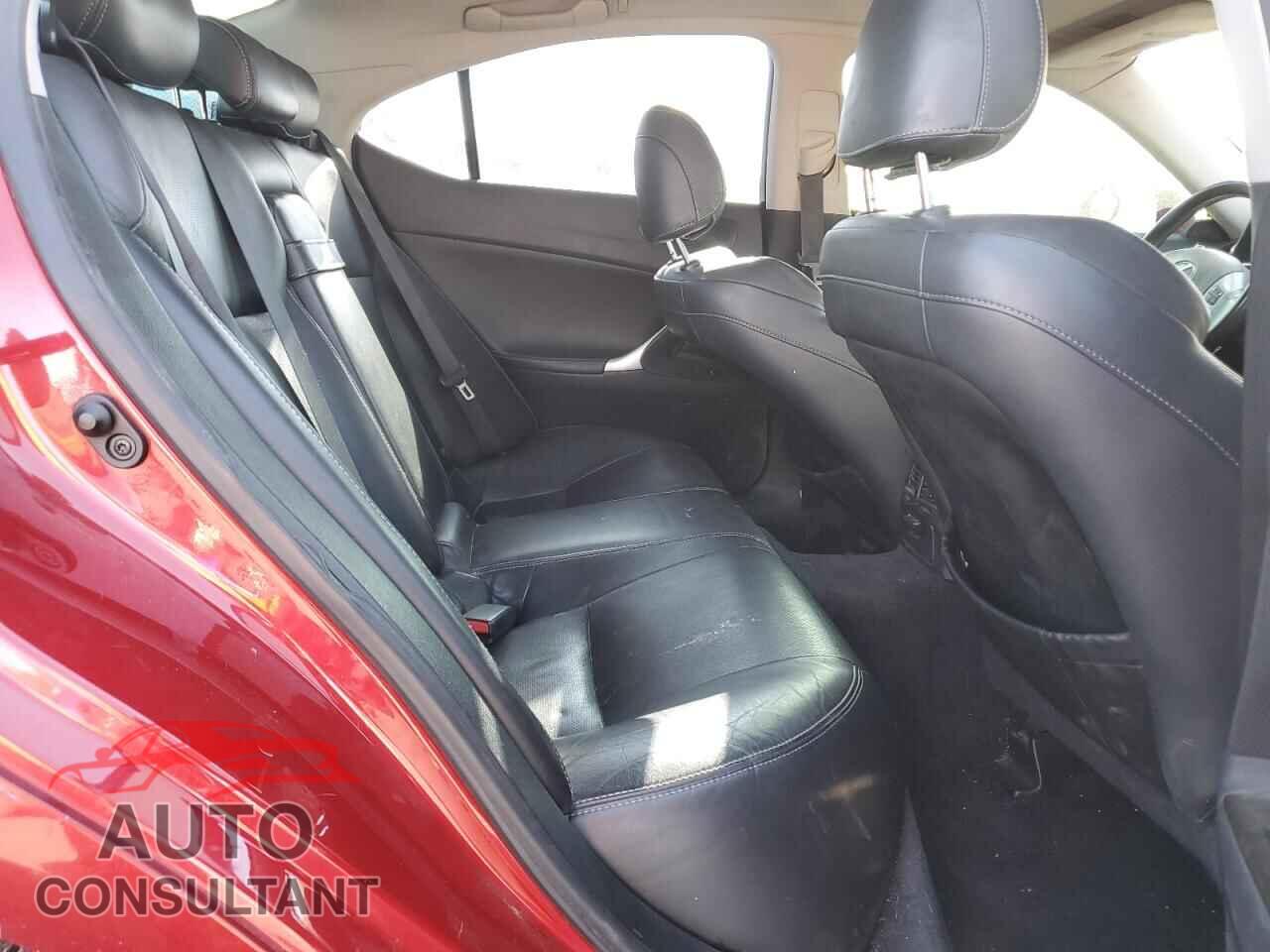 LEXUS IS 2011 - JTHBF5C29B5137914