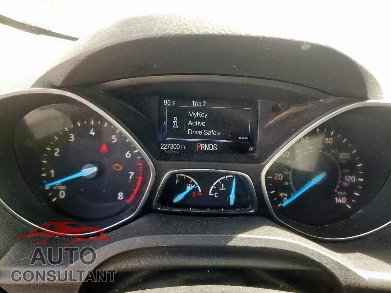 FORD ESCAPE 2019 - 1FMCU0HD4KUB26202