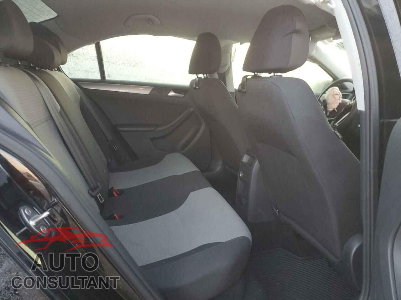 VOLKSWAGEN JETTA 2017 - 3VW2B7AJ0HM403324