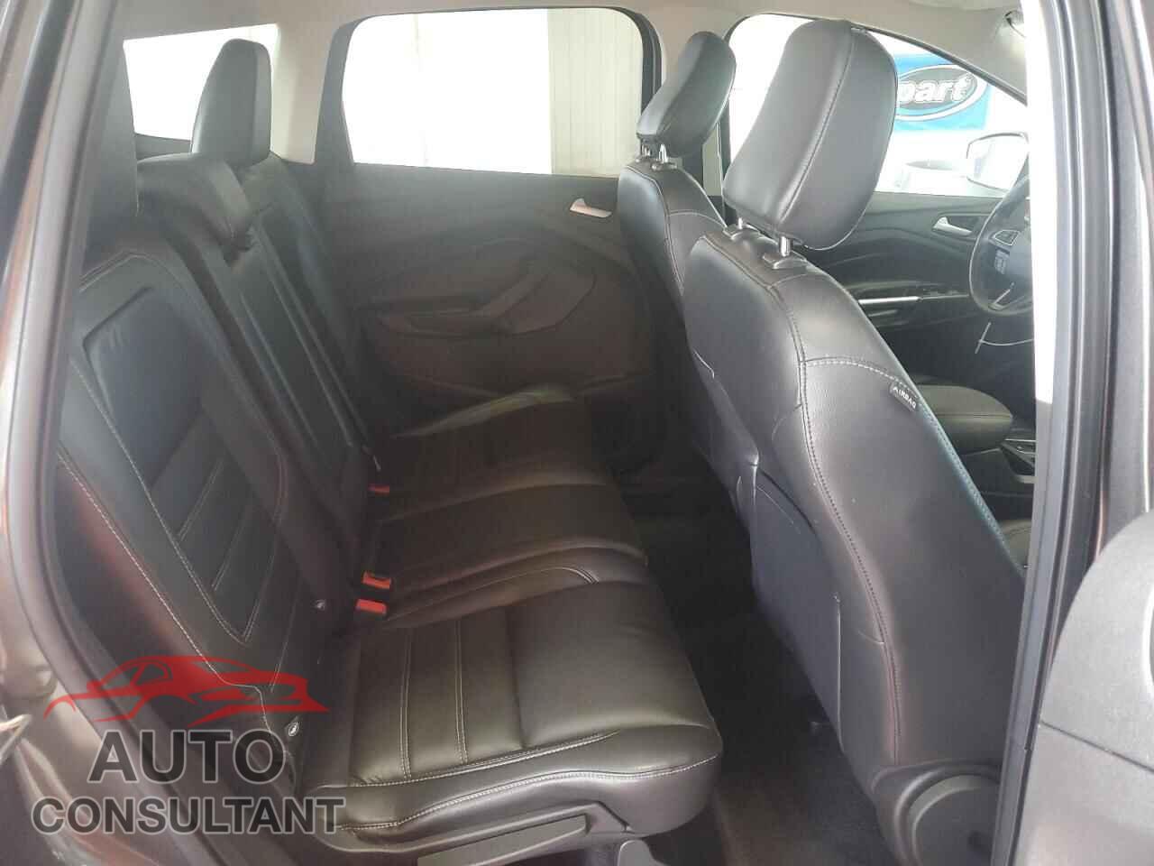 FORD ESCAPE 2018 - 1FMCU9HD8JUB69718