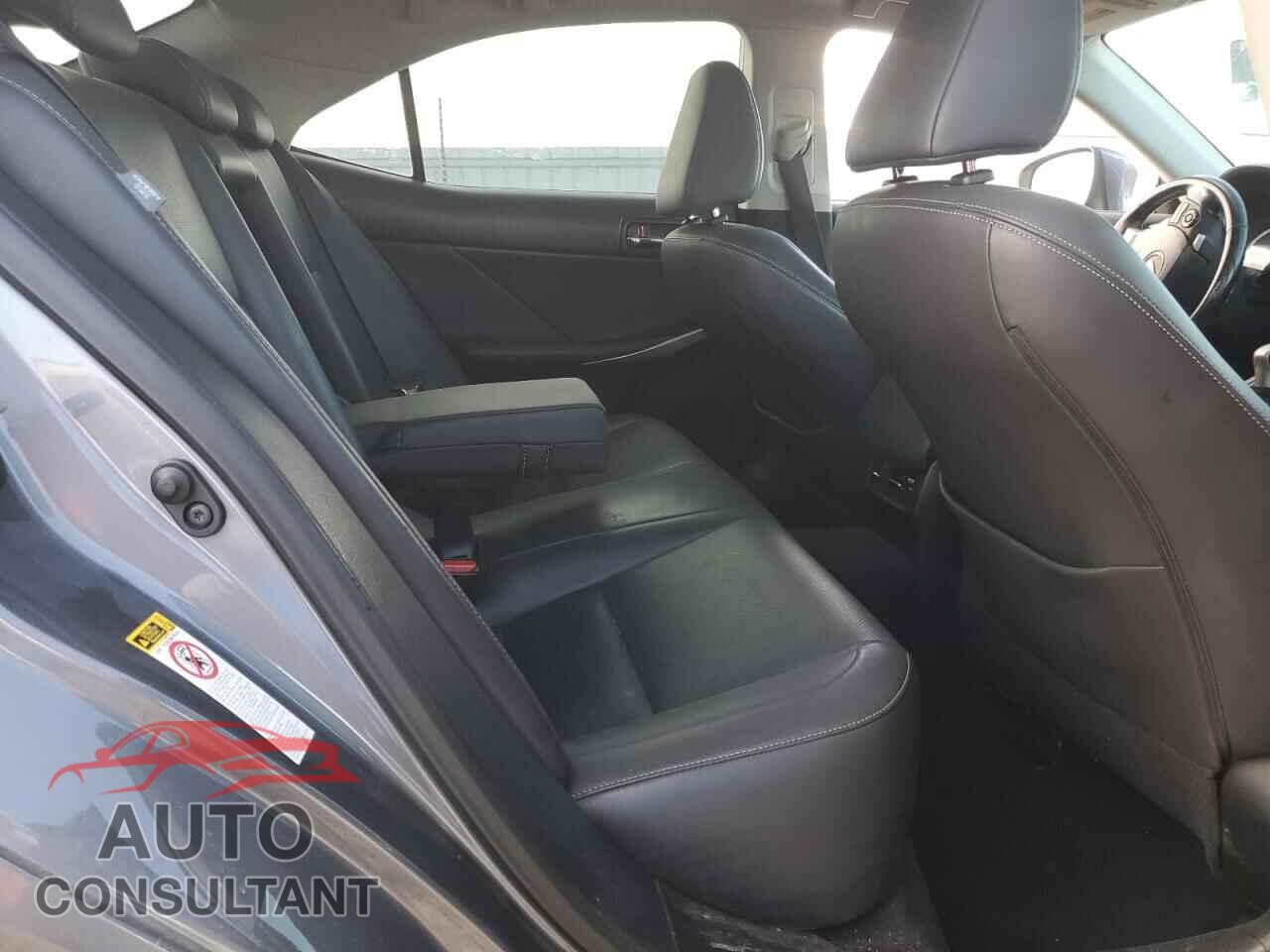 LEXUS IS 2015 - JTHCF1D26F5027064