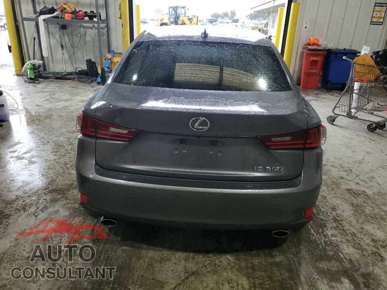 LEXUS IS 2014 - JTHBE1D21E5002618