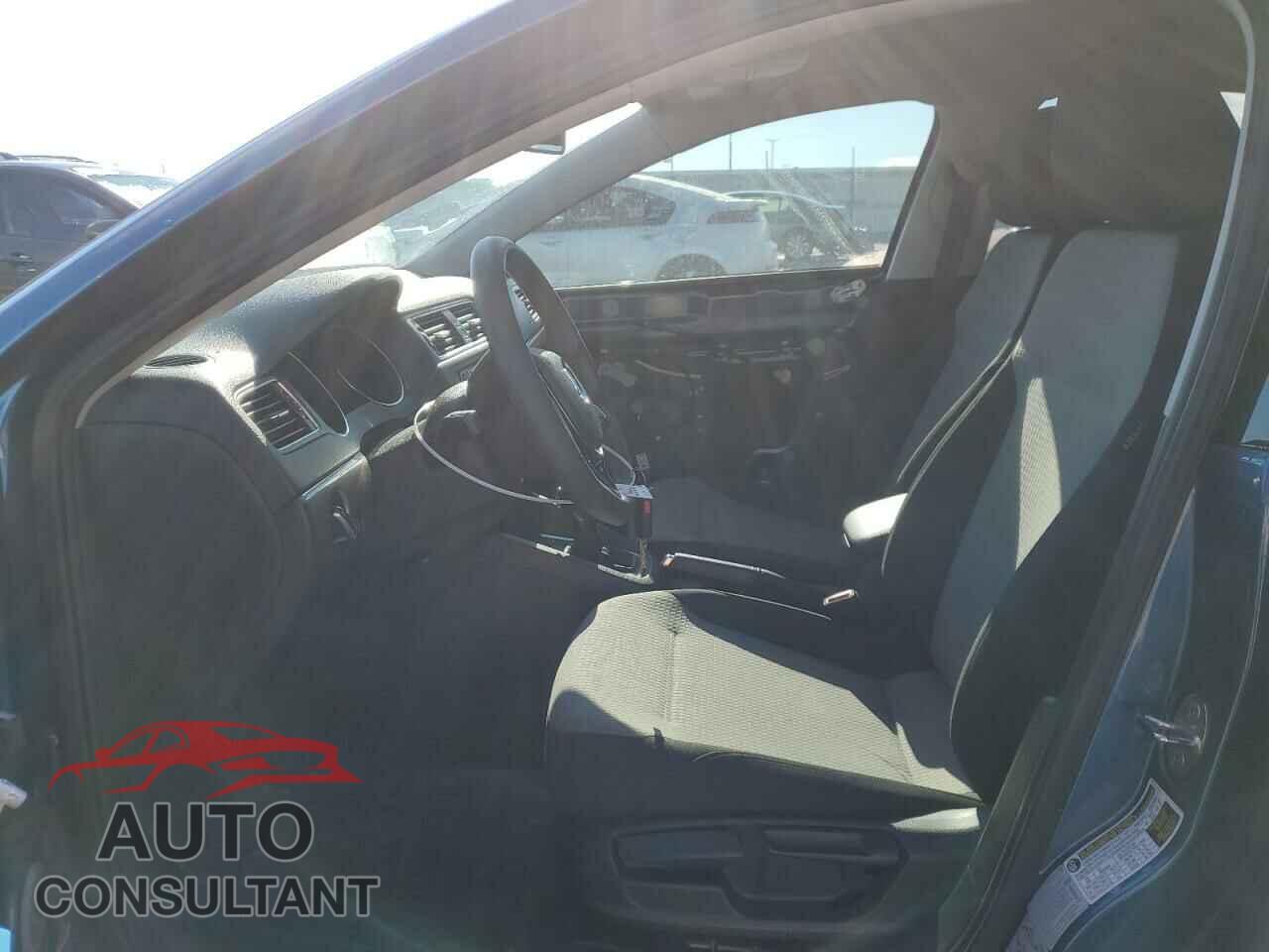 VOLKSWAGEN JETTA 2017 - 3VW2B7AJ8HM396090