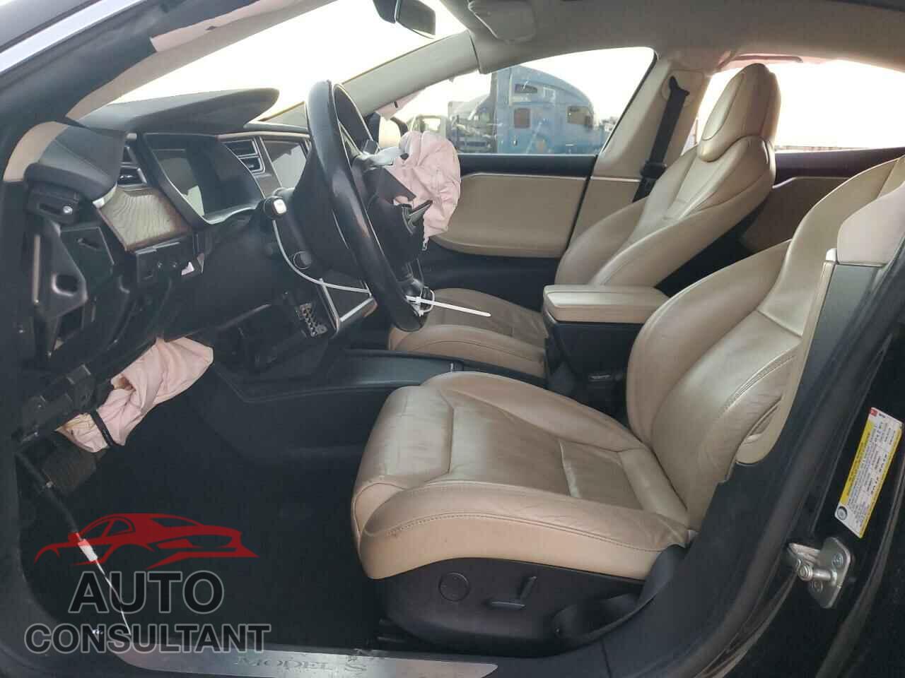 TESLA MODEL S 2017 - 5YJSA1E2XHF198184