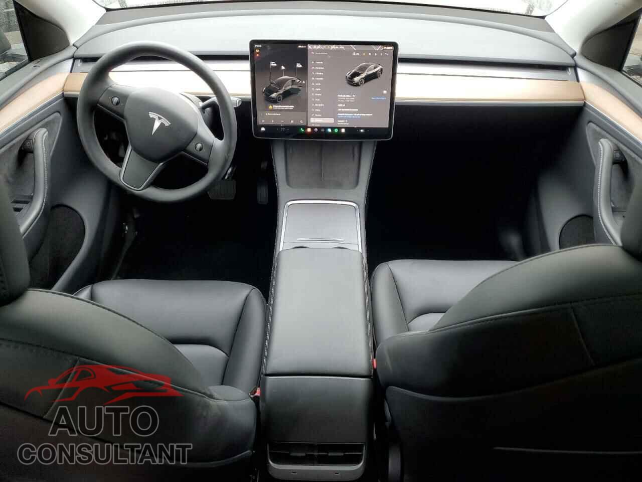 TESLA MODEL Y 2024 - 7SAYGDEE2RA220295