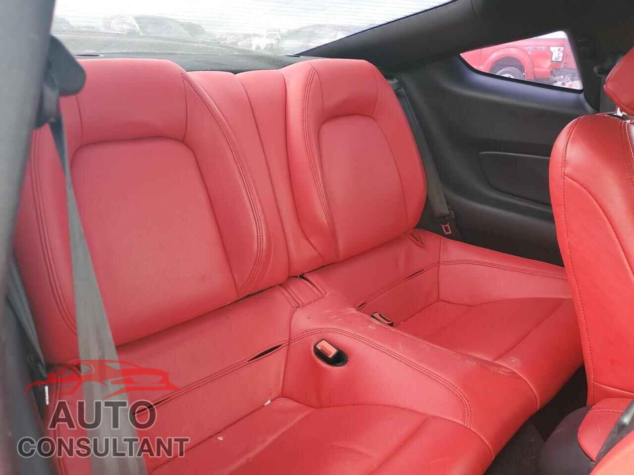 FORD MUSTANG 2018 - 1FA6P8CF6J5126636