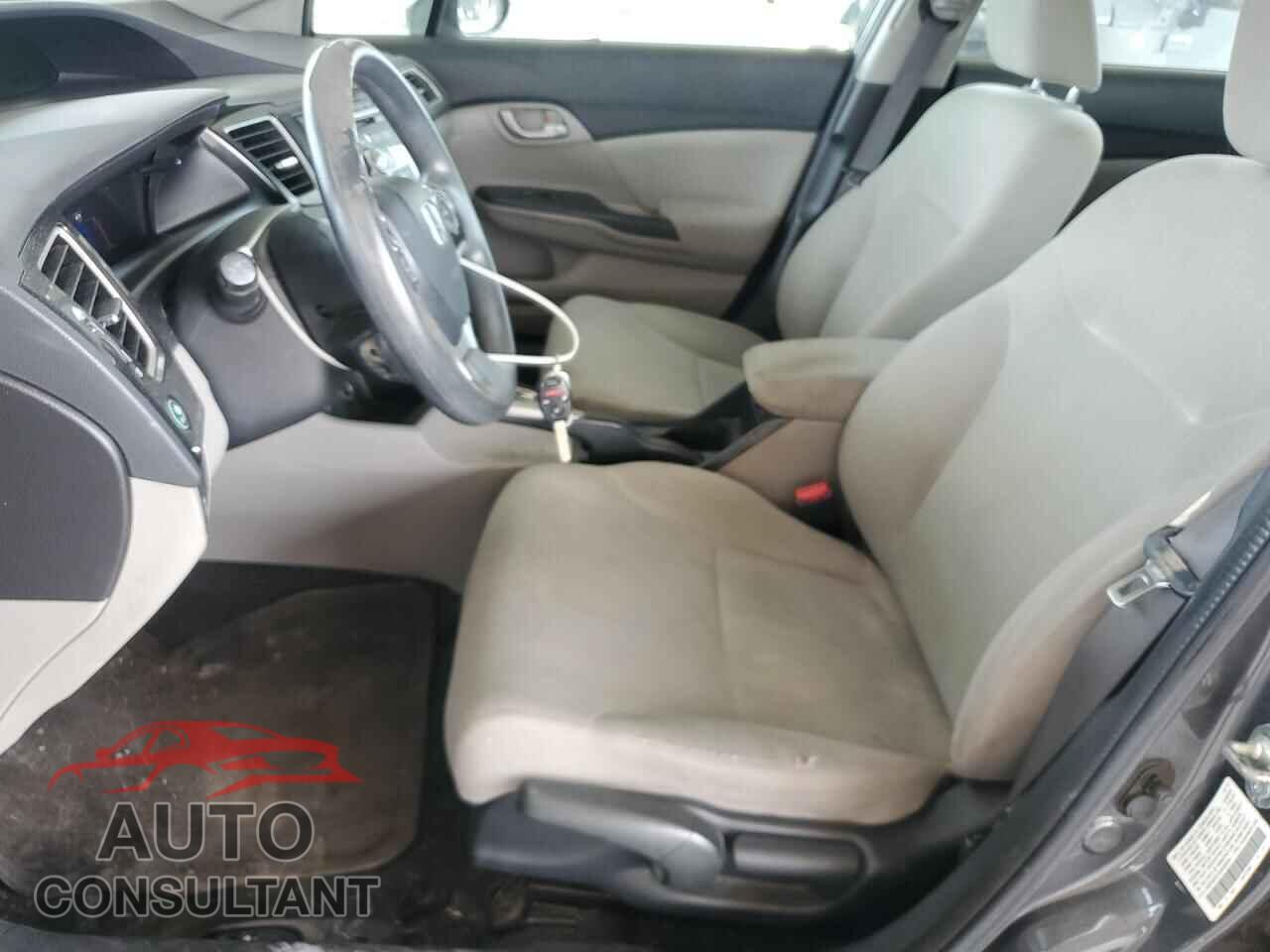 HONDA CIVIC 2013 - 2HGFB2F57DH520024