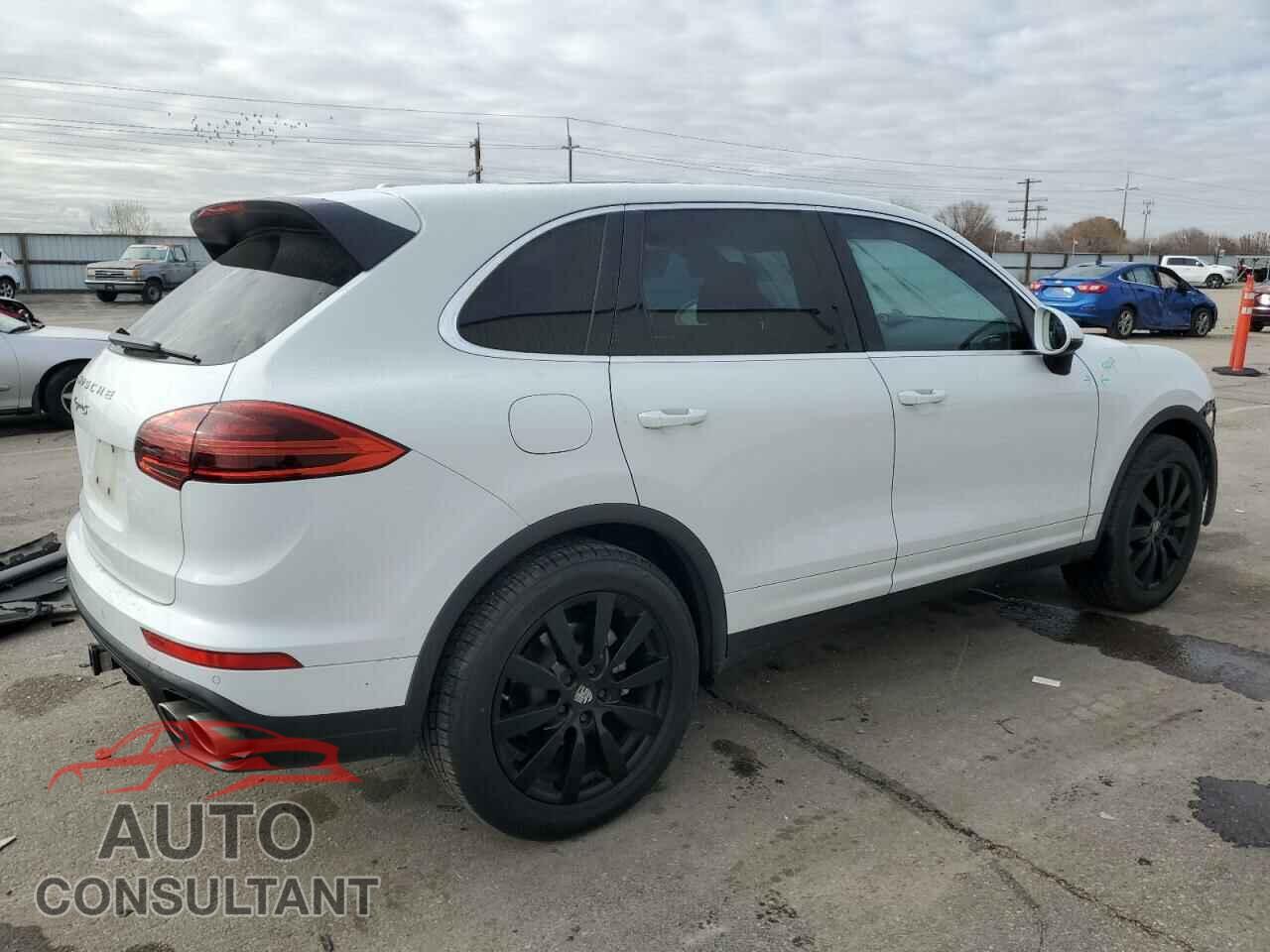PORSCHE CAYENNE 2015 - WP1AB2A23FLA56174