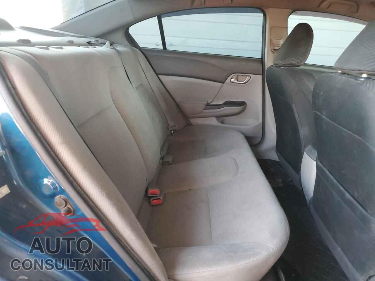 HONDA CIVIC 2012 - 2HGFB2F57CH582487