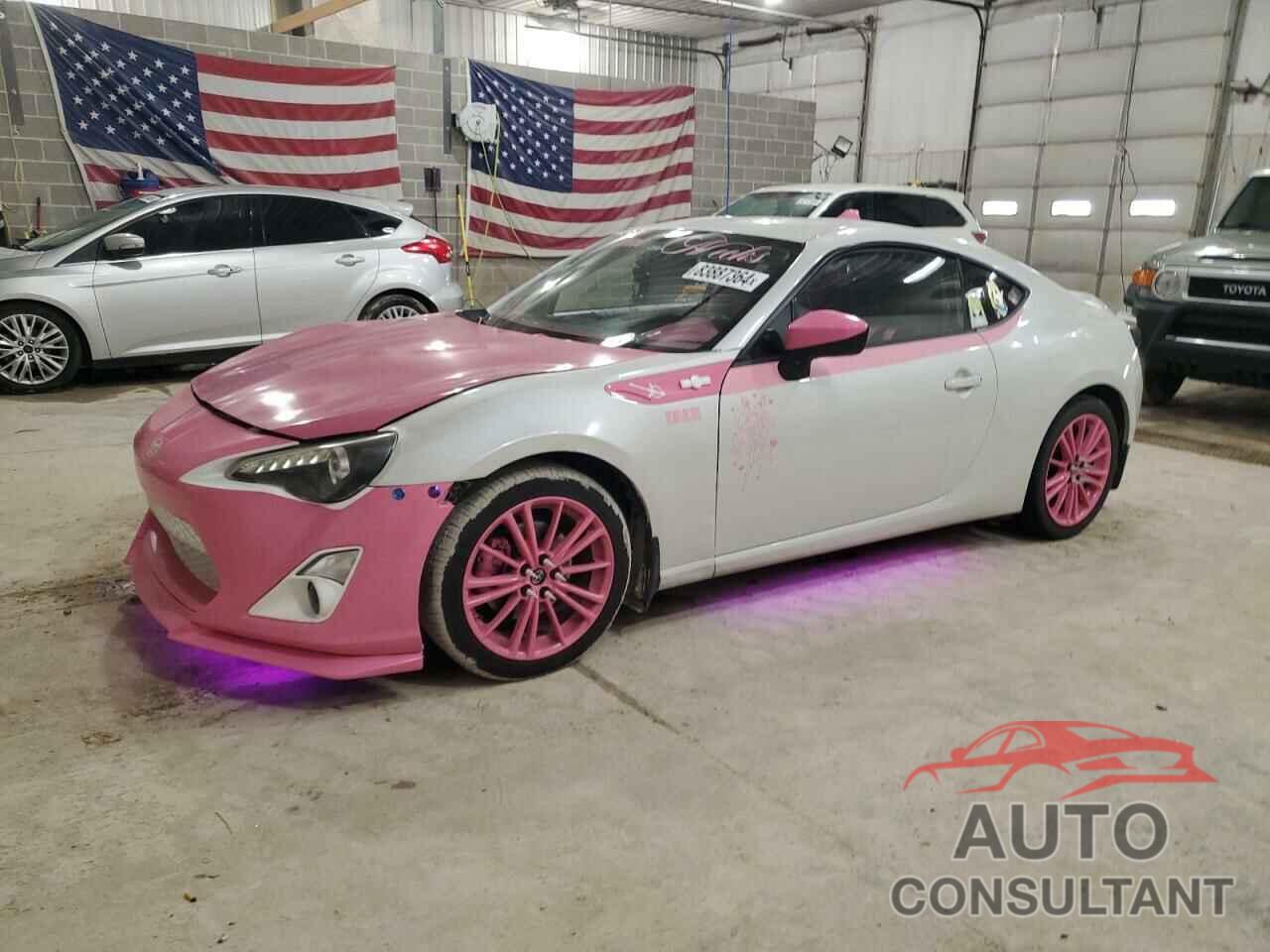 TOYOTA SCION 2013 - JF1ZNAA17D2725343
