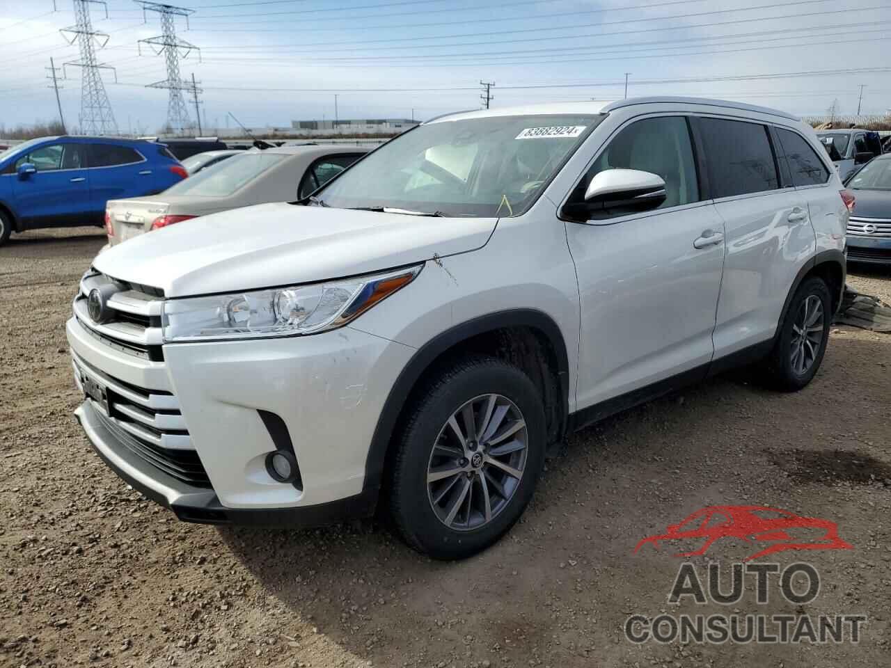 TOYOTA HIGHLANDER 2019 - 5TDJZRFH9KS590842