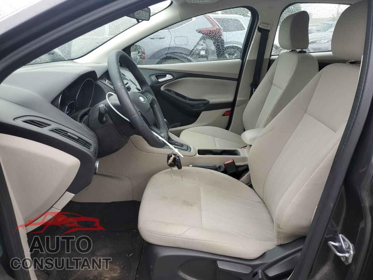 FORD FOCUS 2016 - 1FADP3F20GL274904