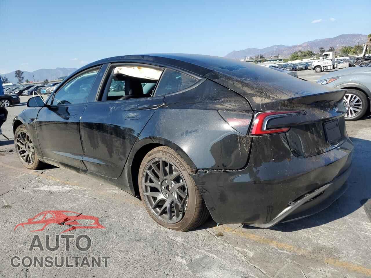TESLA MODEL 3 2024 - 5YJ3E1EA4RF846930