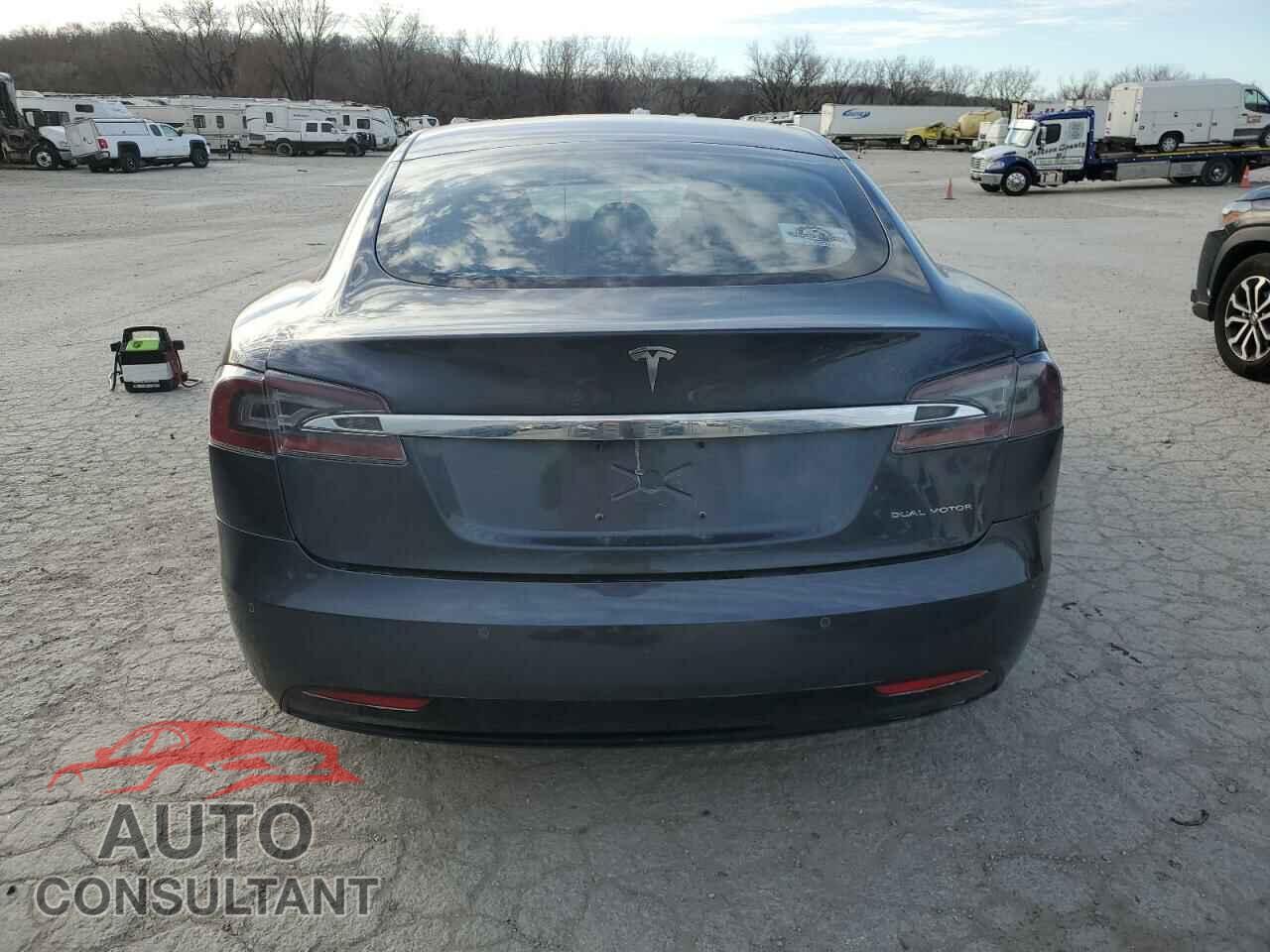 TESLA MODEL S 2019 - 5YJSA1E26KF311684