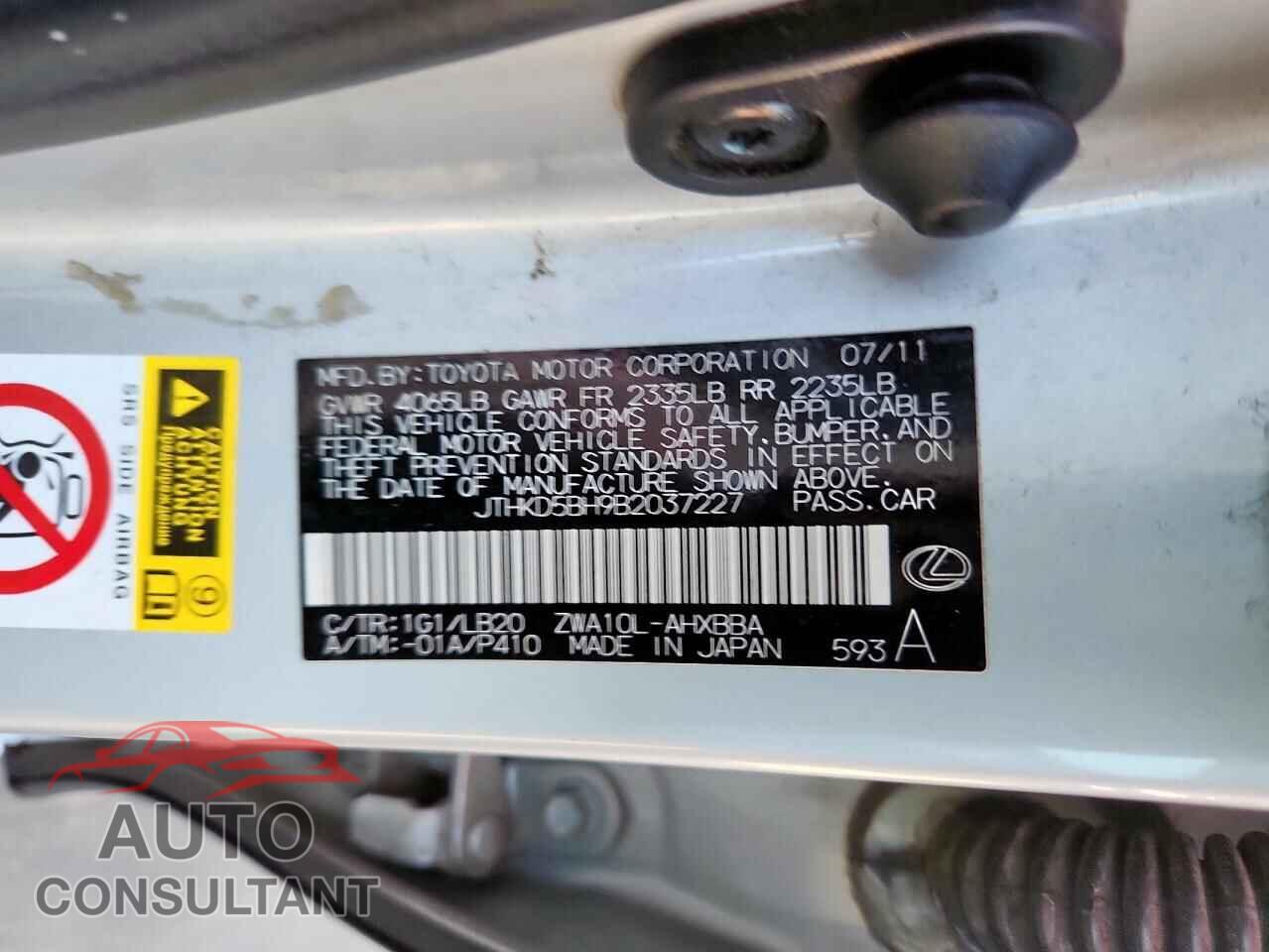 LEXUS CT 200 2011 - JTHKD5BH9B2037227