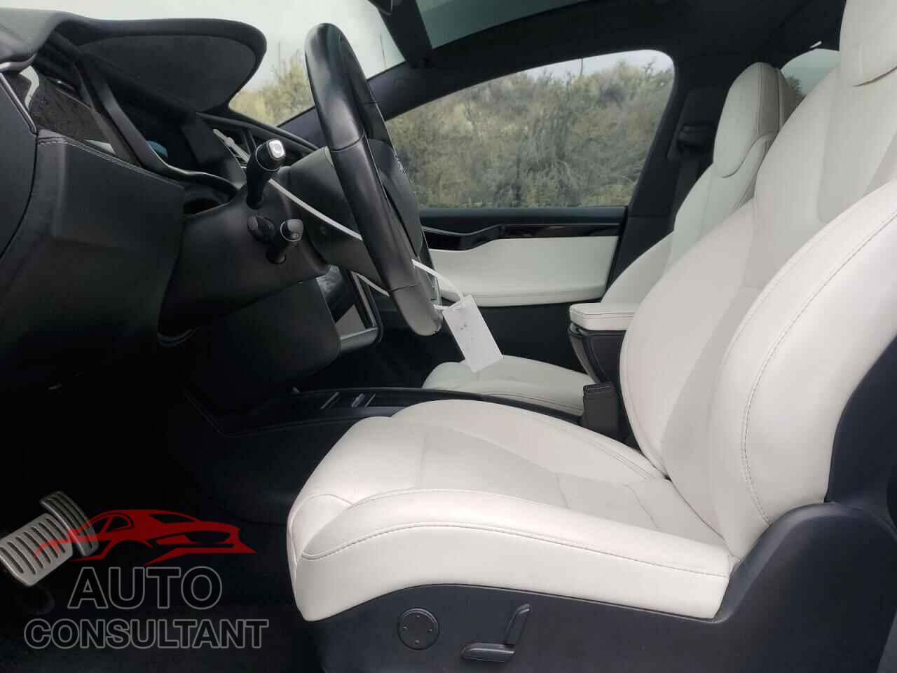 TESLA MODEL X 2019 - 5YJXCAE47KF188768