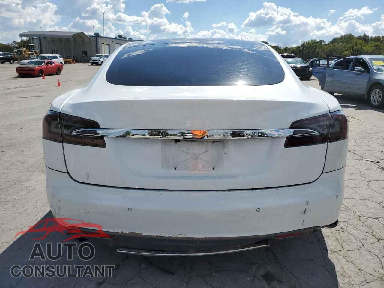 TESLA MODEL S 2014 - 5YJSA1H14EFP60708