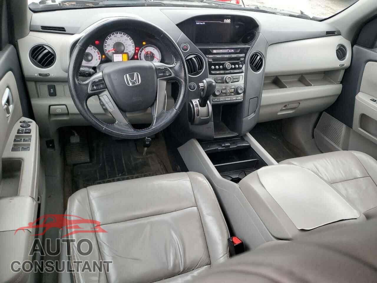 HONDA PILOT 2015 - 5FNYF4H58FB040751