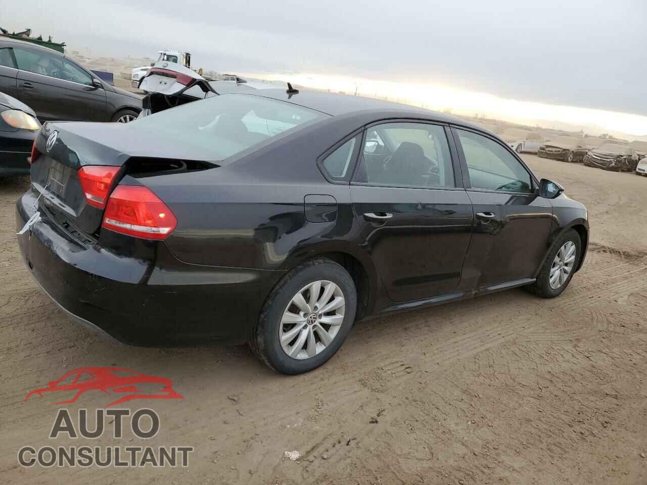 VOLKSWAGEN PASSAT 2012 - 1VWAP7A3XCC070428