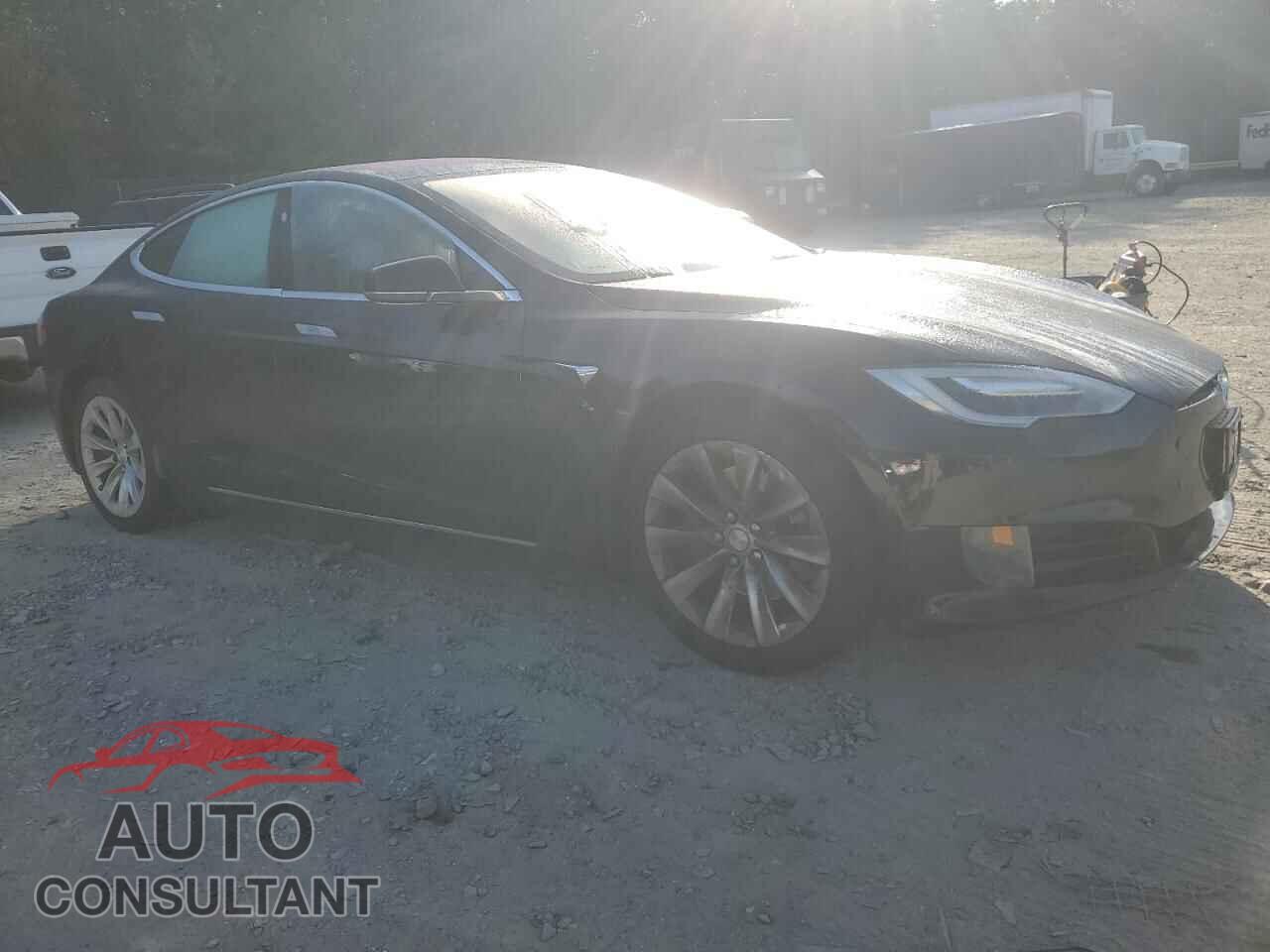 TESLA MODEL S 2017 - 5YJSA1E19HF201163