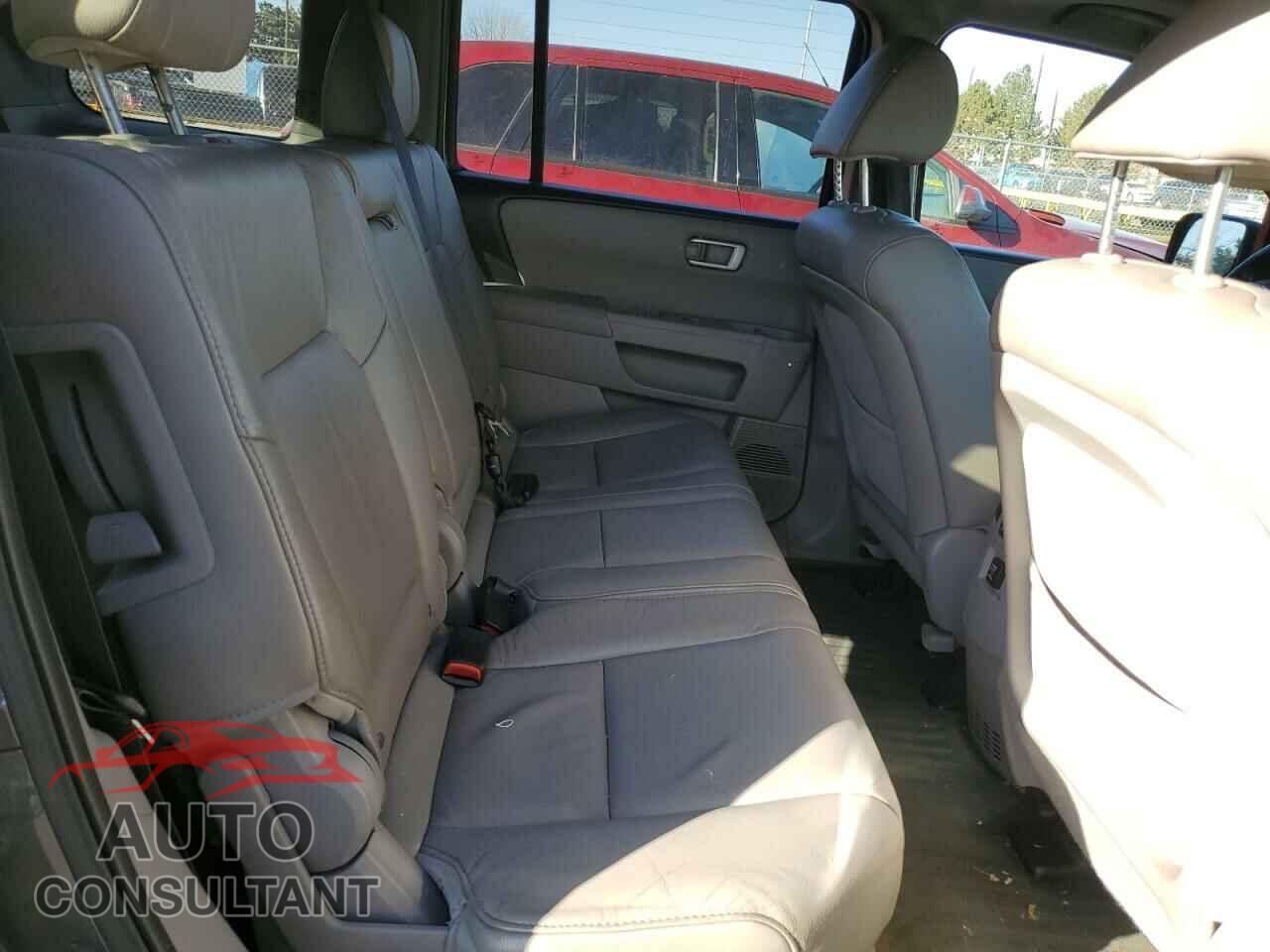HONDA PILOT 2014 - 5FNYF4H72EB047873