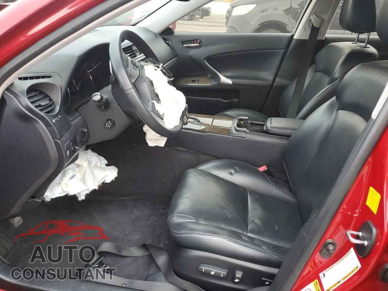 LEXUS IS 2011 - JTHBE5C24B5025900
