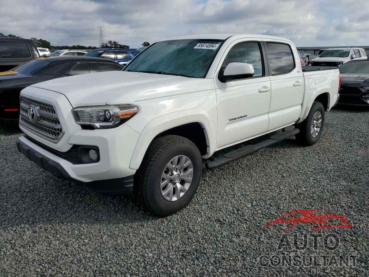 TOYOTA TACOMA 2017 - 5TFAZ5CN2HX044177