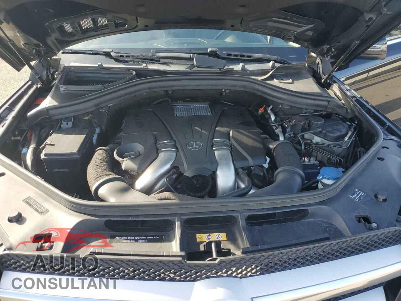 MERCEDES-BENZ GL-CLASS 2015 - 4JGDF7DEXFA558192