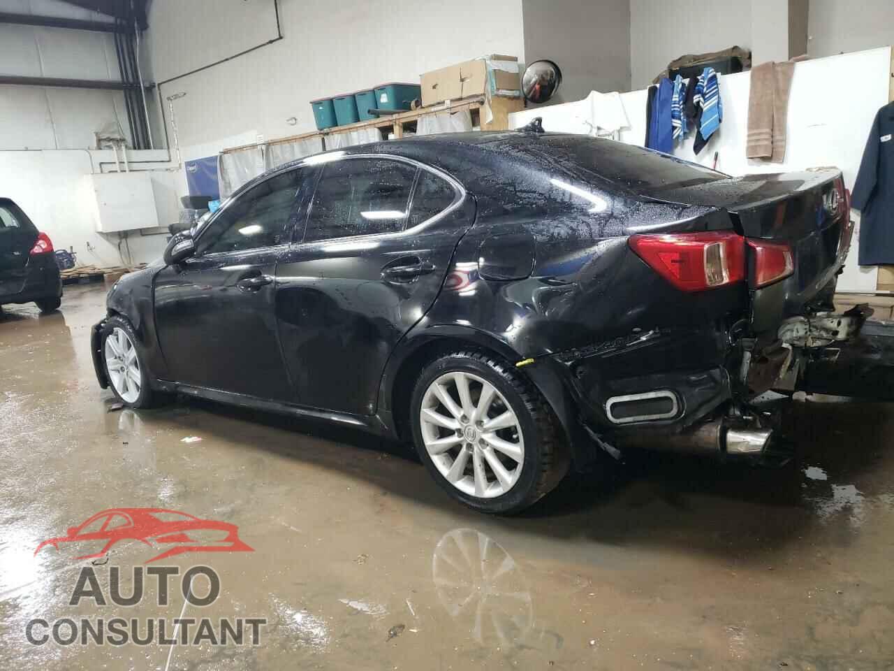 LEXUS IS 2012 - JTHCF5C28C5059387