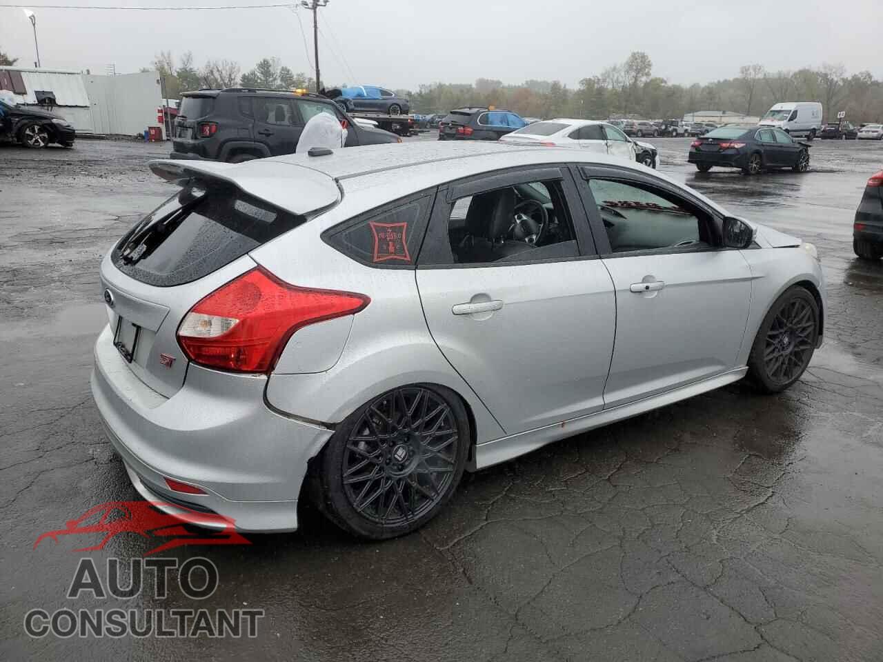 FORD FOCUS 2014 - 1FADP3L90EL125679