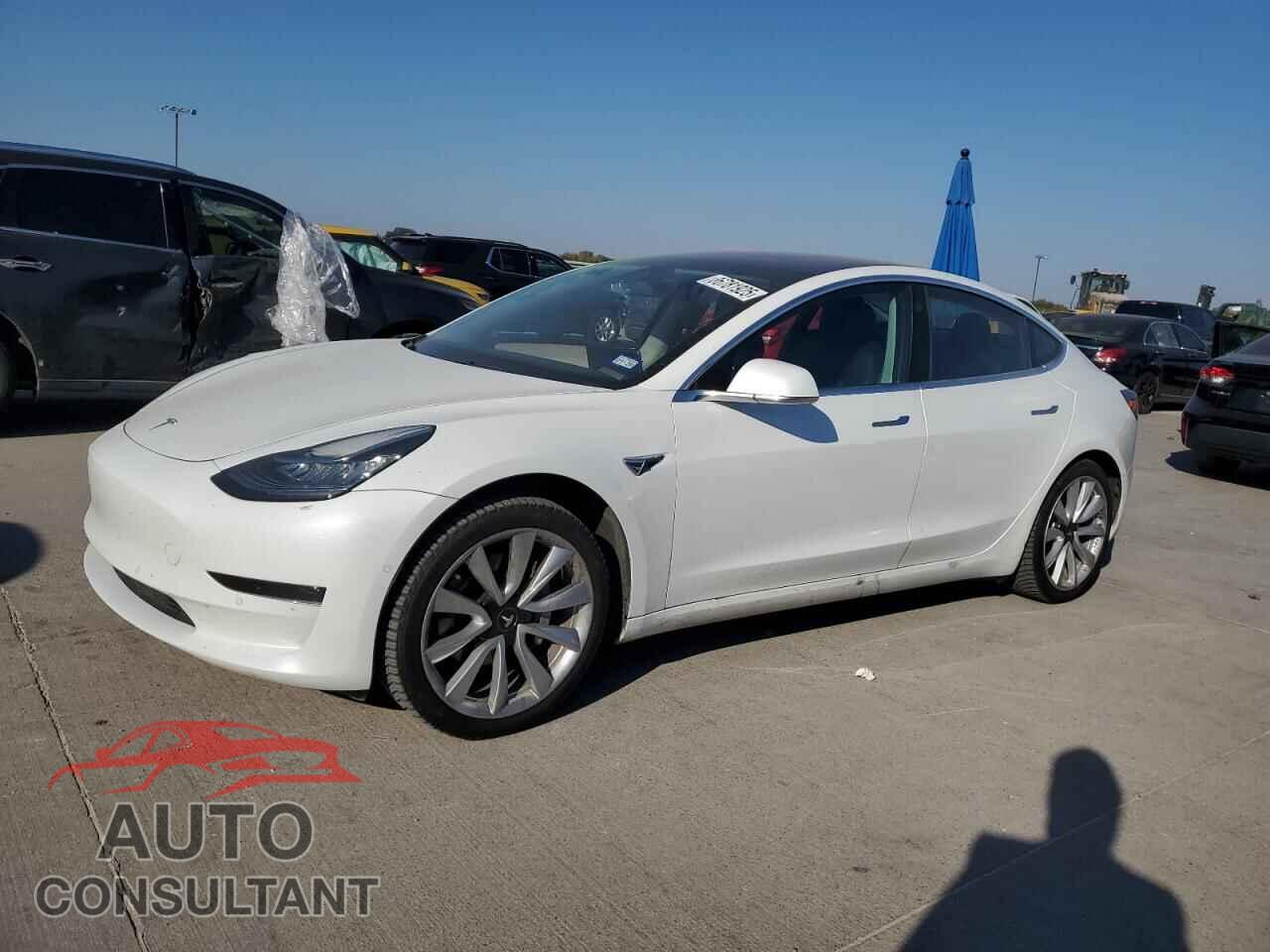TESLA MODEL 3 2018 - 5YJ3E1EA0JF025361