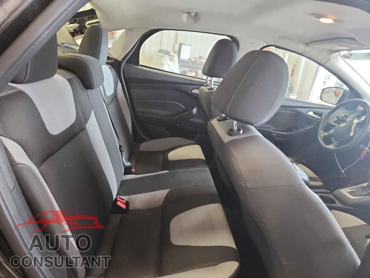 FORD FOCUS 2014 - 1FADP3F24EL357555