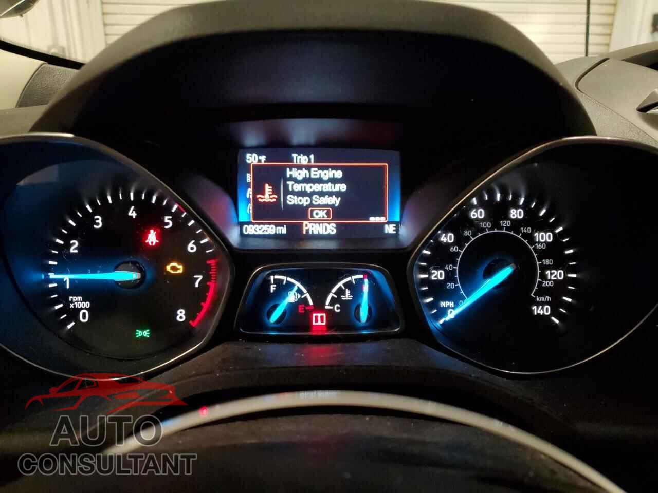 FORD ESCAPE 2018 - 1FMCU9GD7JUC00765