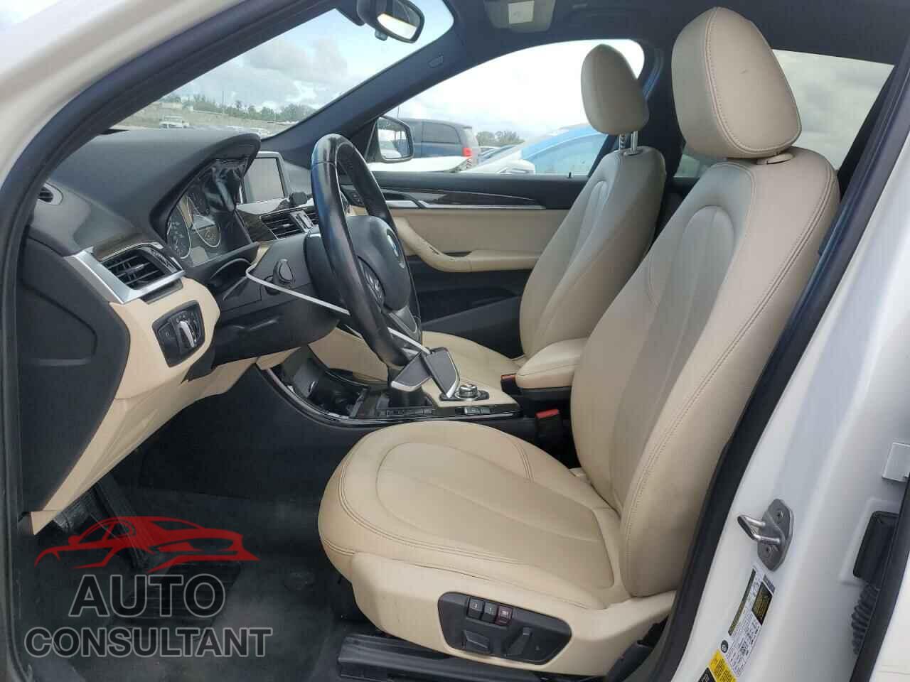 BMW X1 2016 - WBXHT3C36GP881860