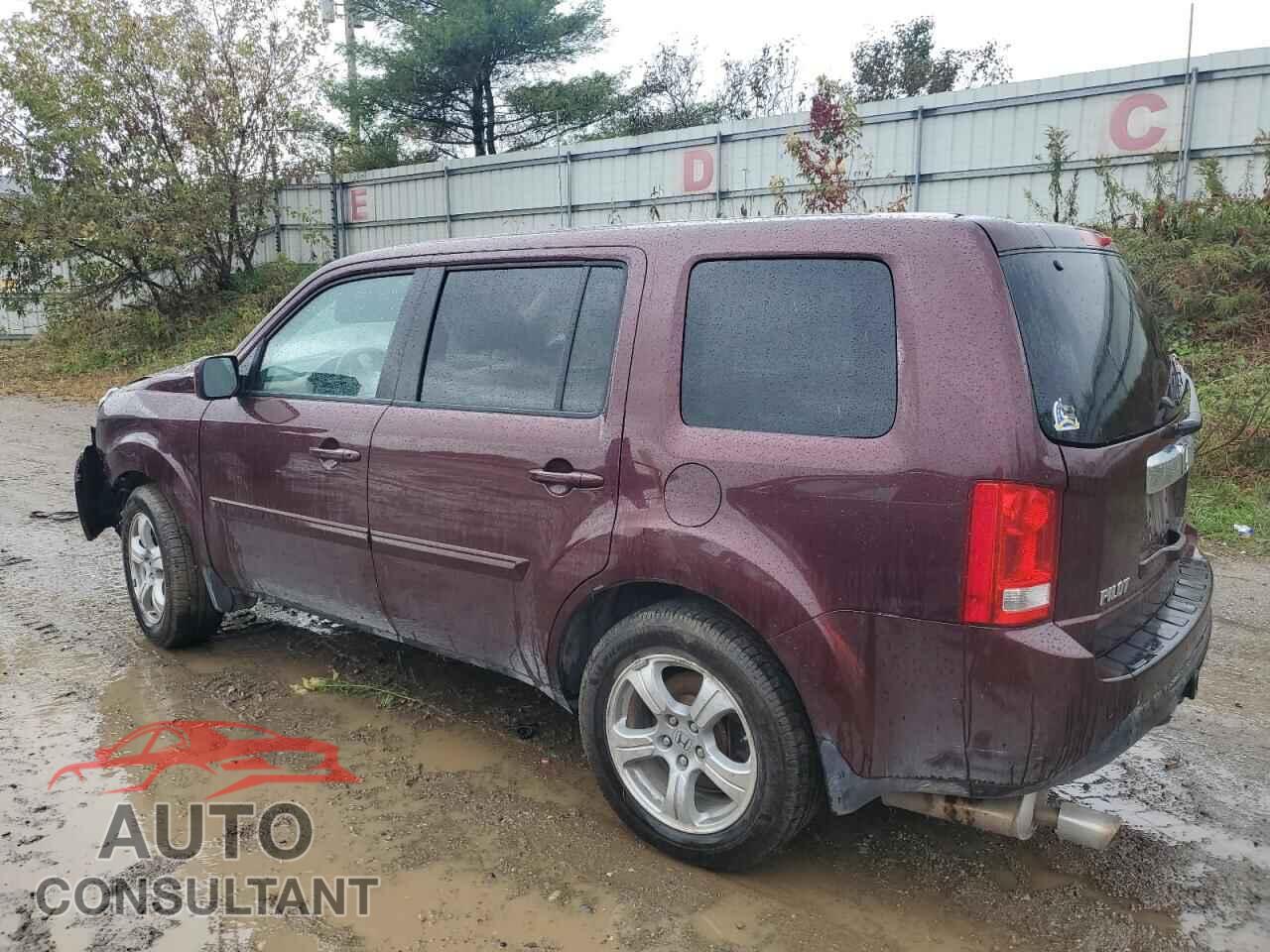 HONDA PILOT 2015 - 5FNYF4H56FB034771